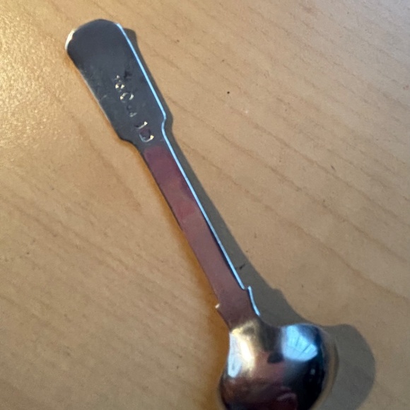 Vintage English Sterling Mustard Spoon - Picture 4 of 4